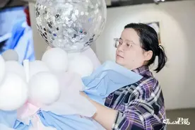 真神奇，她在无声世界变“魔法”图片