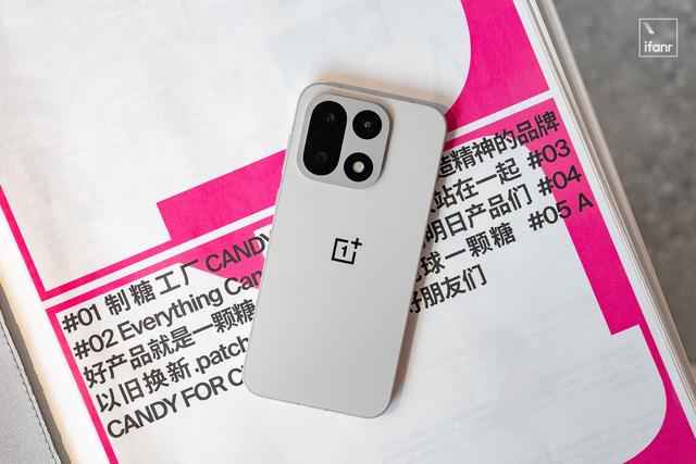 一加 15 原色沙丘：十年了，还不将就吗？