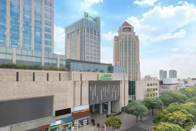 畅游“上海之根”住高品质酒店，建筑奇迹、绝美风景、舌尖美食、电影主题全都有丨国庆松江，精彩不断