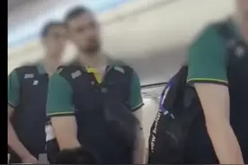 外国人没上机全机乘客等3.5小时？上海航空回应：组织他们登机时已确定会延误图片