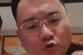 热闻|电商顶流辛巴与三只羊“互撕”，连爆猛料！直播岂能失去底线？图片