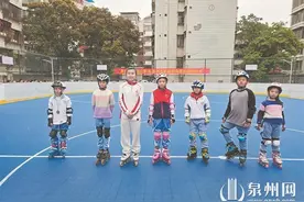 惊喜！世界冠军陈晨来泉 为轮滑少年“传经”图片