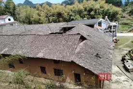 堂兄弟五人共墙重建老宅，当事人：花费约200万，一大家子很开心图片