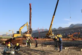 【甘快看】甘肃成县：项目建设吹响强县域“冲锋号”图片
