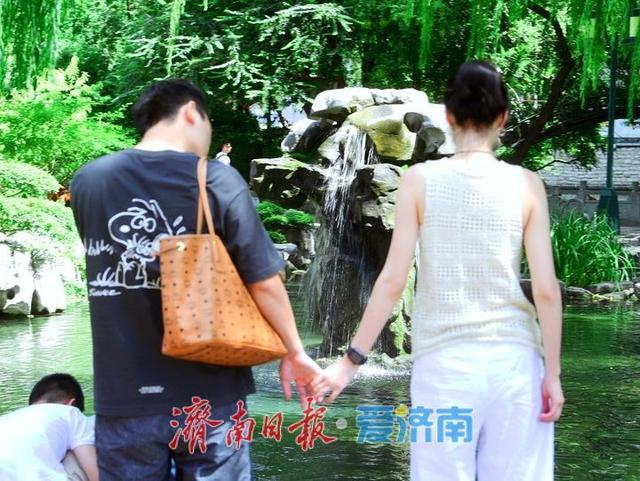 29米水位线触发月牙泉复涌，济南72名泉全面苏醒