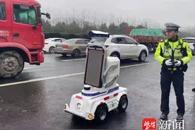 【视频】历史新高大流量，智慧交管赋能道路畅通！护航春节出行，江苏交警这样做图片