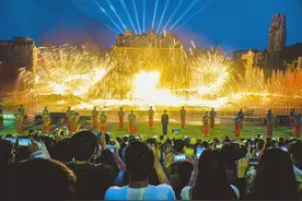 司徒小镇打铁花创造吉尼斯纪录图片