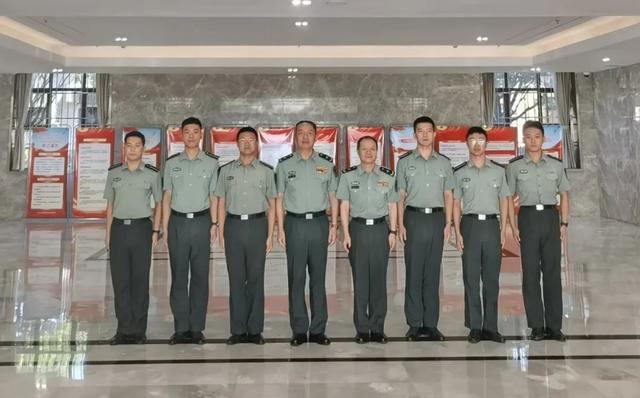 黎湘赴西昌卫星发射中心看望实习学员并开展座谈交流