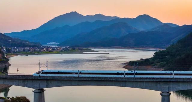 高铁最低四折起！千岛湖说：“这个时候，见面更容易了……”