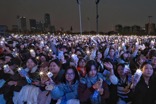 大江东 | 前滩音乐节来了！上海市区这场3万人级户外演出如何“无中生有”