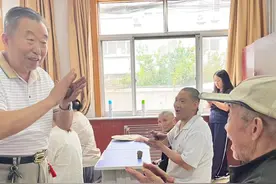 泰安市社会福利院“泥塑班”开课图片