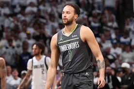 Woj：李凯尔三年2700万通过先签后换加盟勇士图片