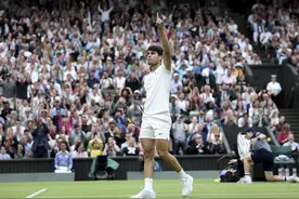 阿尔卡拉斯晋级温网男单八强图片