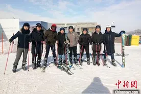 （新春走基层）非洲小伙春节返乡盼团圆：把中国的幸福感带回家图片