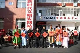 江西工程学院：外国留学生“花样式”过年，沉浸式体验多彩年味图片