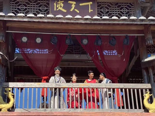 国庆爆火！福建侠天下刷屏，游客直呼：“这哪是景区？分明是武侠梦照进现实！