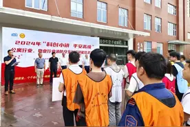 提升职工应急能力，宝山这个镇举办消防安全知识技能比武竞赛图片