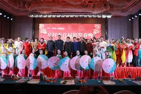 开封市首届银发春晚精彩上演图片