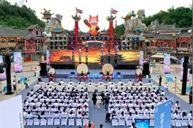 2024年沙坪坝区商文旅体融合消费季暨大学生美食电商节启幕图片