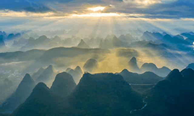 打卡“中国最美峰林第一名”阳朔山水的绝佳观景台