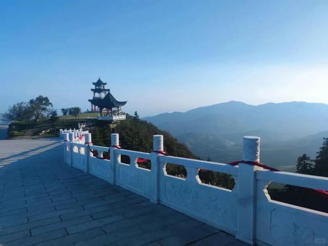 向云端，17分钟，这条云端索道全攻略来啦！