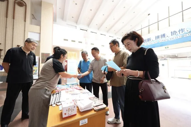 书香满港城！烟台图书馆开放日上演文旅融合“多重奏”