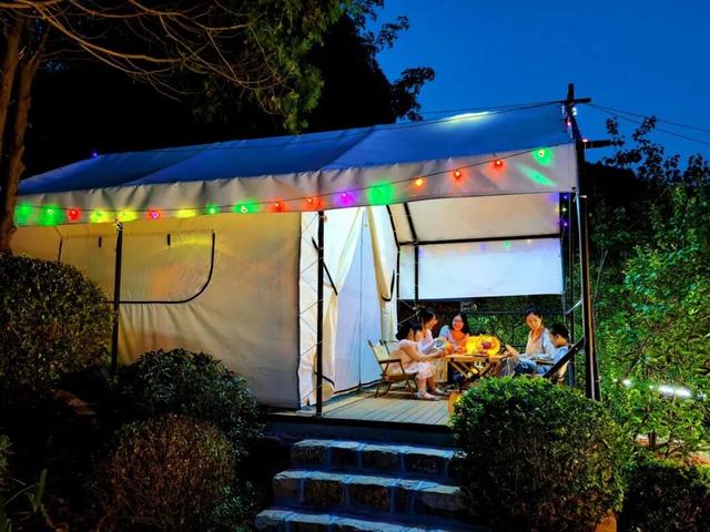 万山红遍正当时！济南红叶谷进入最佳观赏期