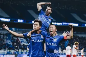 申花让泰山吞下队史最惨痛失利图片