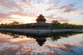 2024年中国航天大事记！这些精彩瞬间令人难忘→视频封面