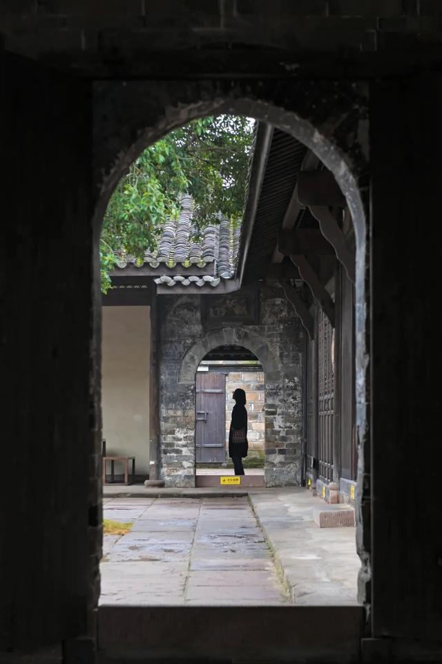 成都青白江：千年烟火新场景