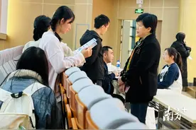 走出去引进来，12名急需紧缺人才“扎根”高州图片