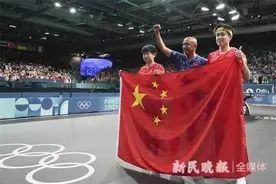 “莎头”夺冠，他成了全场最幸福的人！国乒请来“秘密武器”，她这样称赞刘国梁→图片