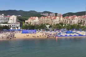 中外962名“铁人”驰骋威海决高下图片