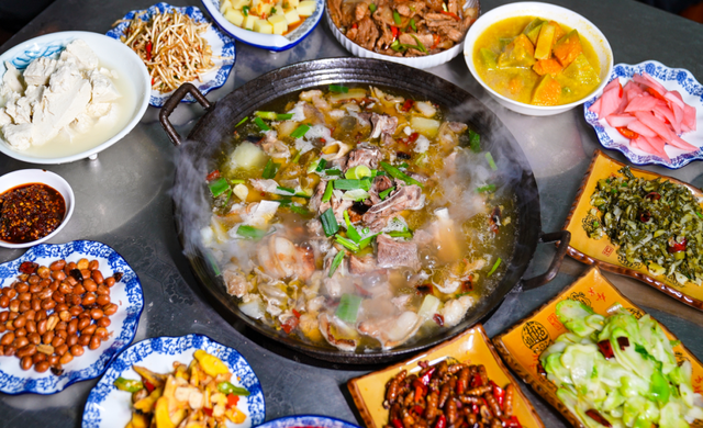 元旦来酉阳，畅玩所有景区！门票特惠 + 音乐盛典 + 民俗年味 ...这波太值了