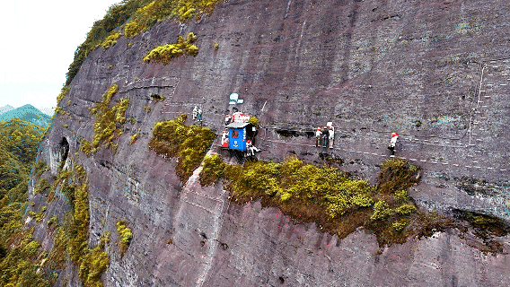 秋冬游资源！雾凇染丹霞，油茶暖红韵，这趟桂北秘境之旅很治愈