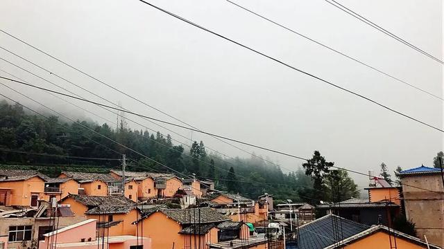 一个村寨女孩的“解放日志”