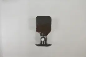 00后男子暗恋大12岁女同事装监控偷窥，自愿认罪取得谅解，男方：共事2年对她有好感，碍于年龄差距不敢表白图片