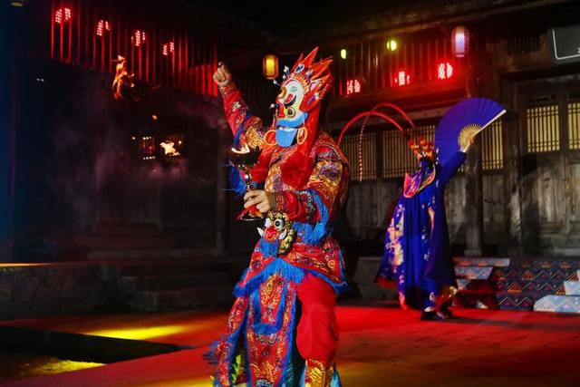 成绩亮眼！229.5万人次！12.7亿元！