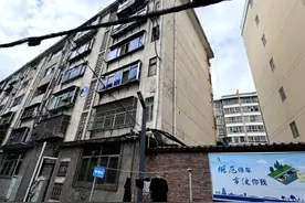 小里帮忙|小区改造后顶层住户存在漏水问题，水电三局：将会统计维修图片