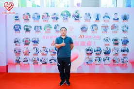 顺丰小哥余文申：无偿献血21年，热血铸就爱心传奇图片