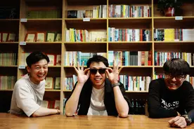 青岛故事｜音乐唱作人、斜杠青年、超级奶爸……青岛小哥组乐队唱响“青岛旋律”，还要打造“银发录音棚”图片