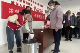 垦利区永安镇和谐家园社区开展“过腊八 品年味”主题节日活动图片