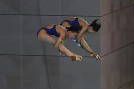 陈芋汐掌敏洁亮相全国跳水冠军赛，强势夺得双人十米台金牌图片