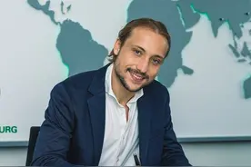 官方：狼堡签下雷恩中场马耶尔，转会费3500万欧元签约5年图片