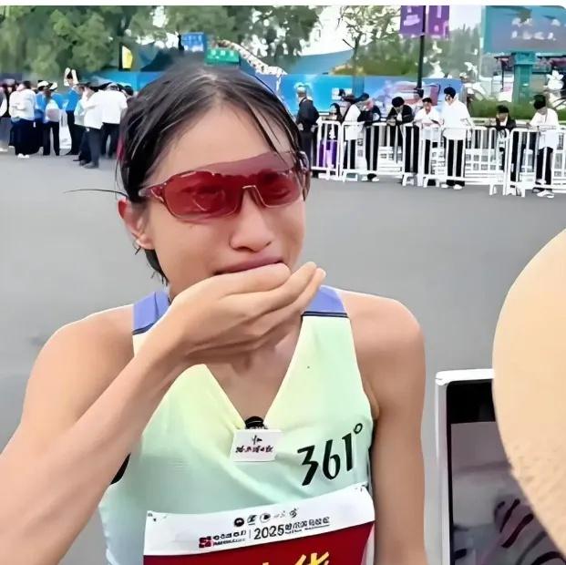 白岩松评“最快女护士”张水华事件：换个角度，医院院长可以鼓励她去参赛