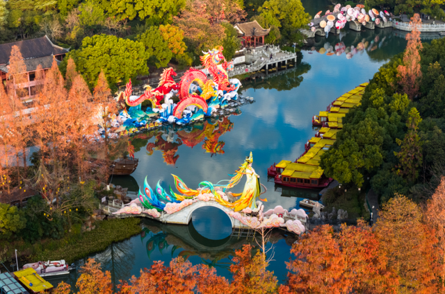 四十届华彩，一盏秦淮灯，点亮南京年味“顶流”！（内含福利~）