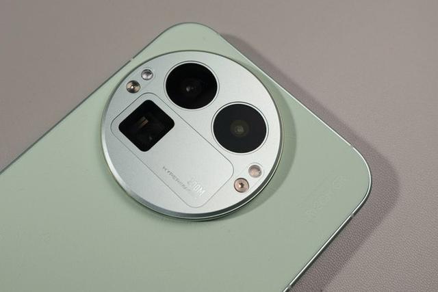 真我 GT8 Pro 评测：理光联名街拍利器，真我太懂年轻人了