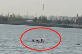 男子野外潜水时不幸溺亡，被发现时脚上绑有哑铃图片