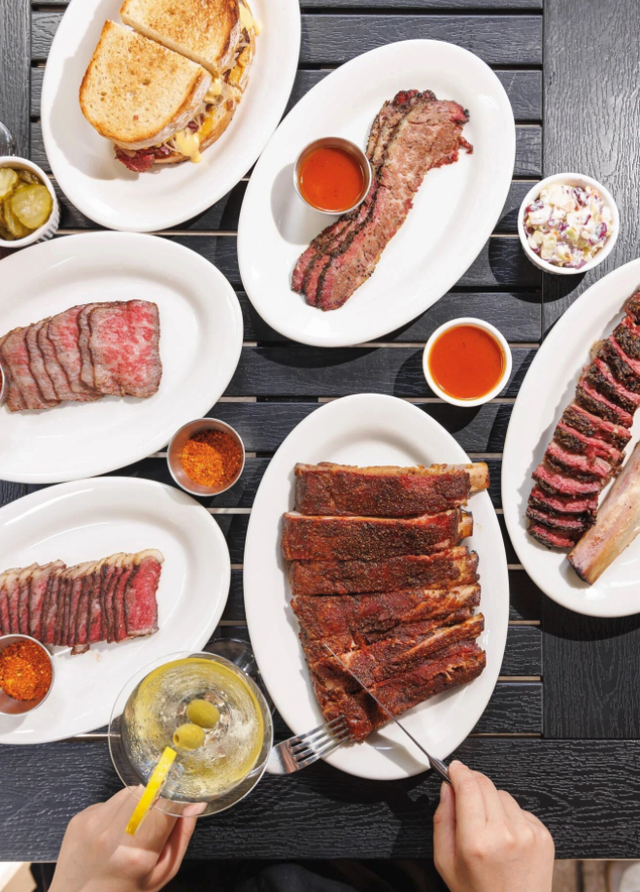 太Chill了！解锁闵行的“欧式慢生活”，在喷泉广场晒太阳、吃烤肉……