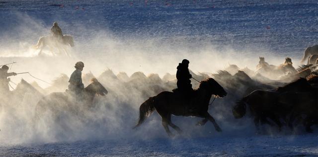 2026年乌兰布统马文化节开幕